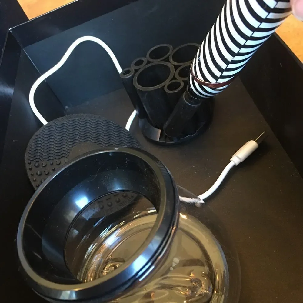 BONALUXE BRUSH Cleaning Kit!